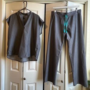 Figs Womens Scrub Set